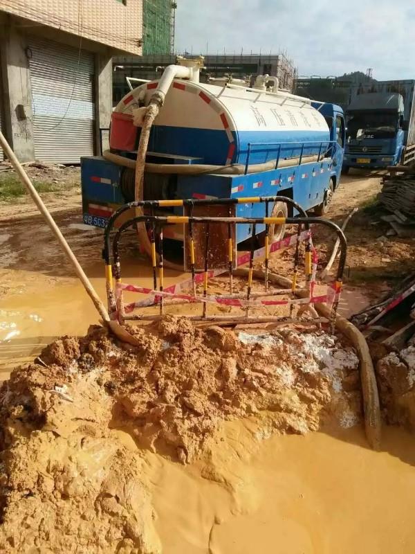 乌兰工地淤泥清淤