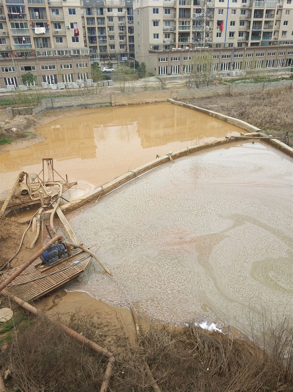乌兰沉淀池淤泥清理-厂区废水池淤泥清淤
